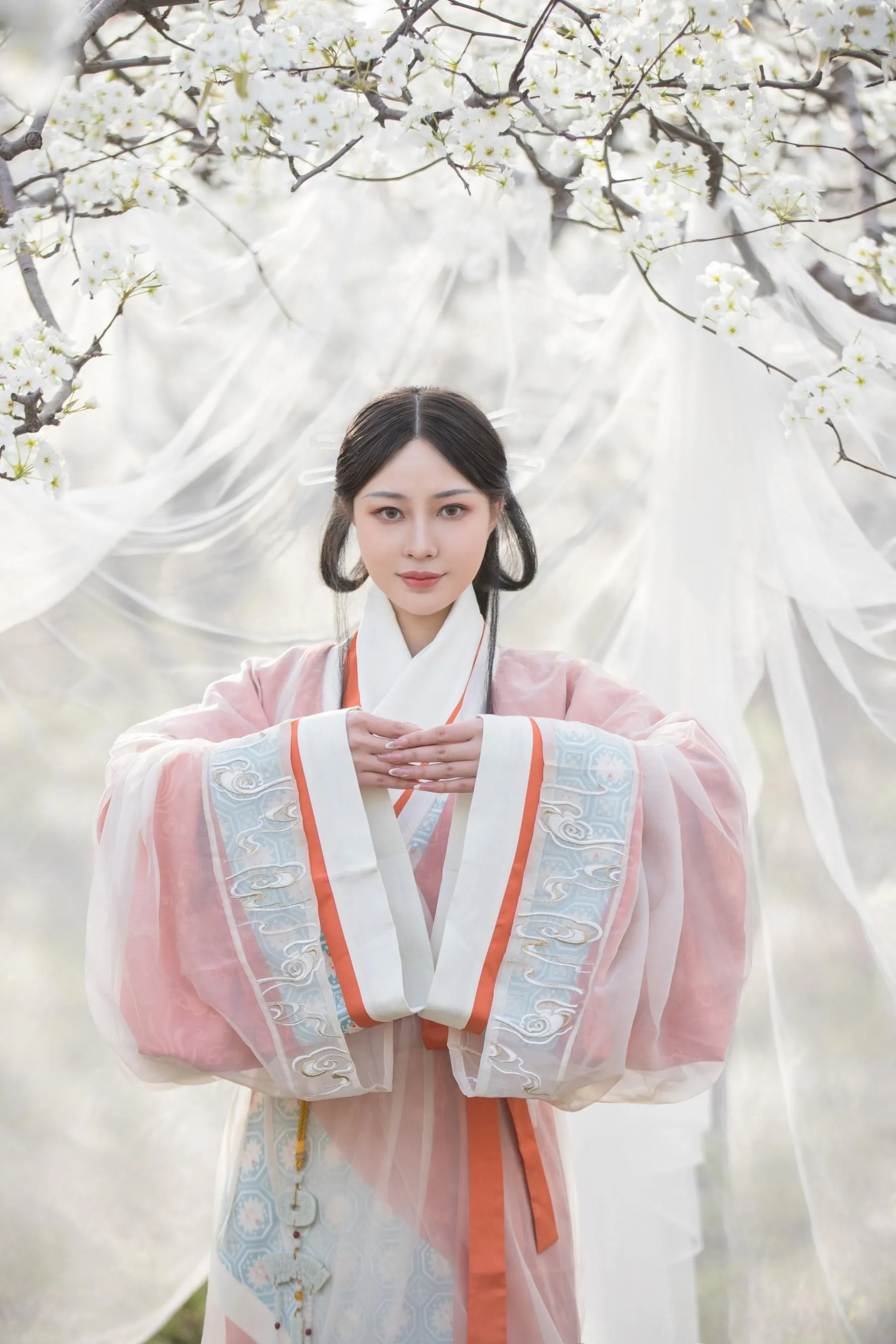 [艺图语] 2022.06.01 香寒未逐风 鹿哥 [24P]插图6